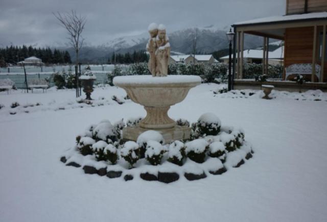 Annerleigh Luxury Bed And Breakfast Hanmer Springs Bagian luar foto